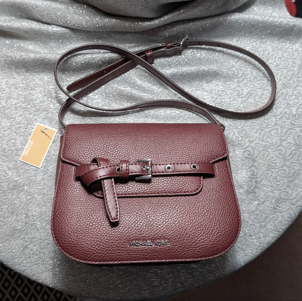 NWT Michael Kors LEATHER EMILIA SMALL SADDLE CROSSBODY BAG.